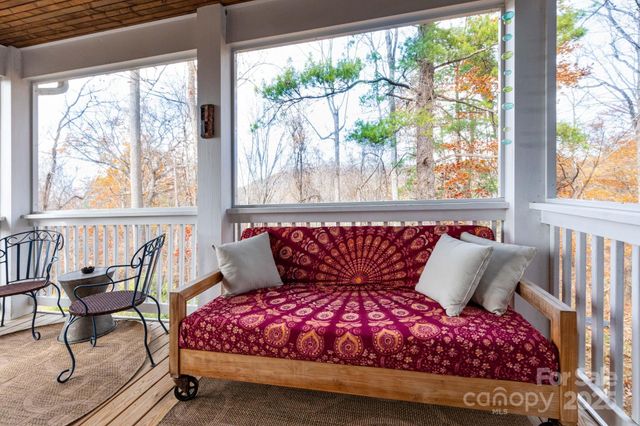 105 White Bridge Road, Weaverville, NC 28787