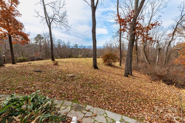 105 White Bridge Road, Weaverville, NC 28787