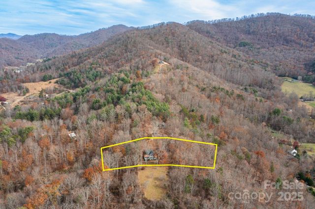 105 White Bridge Road, Weaverville, NC 28787