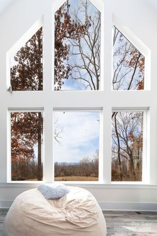 105 White Bridge Road, Weaverville, NC 28787