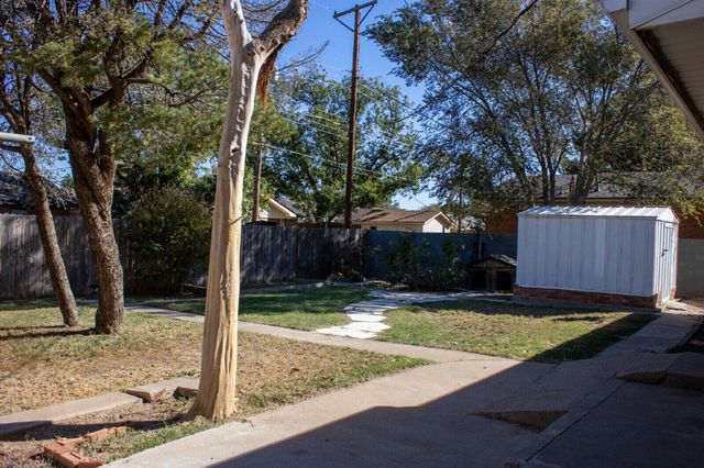 2820 62nd Street, Lubbock, TX 79413