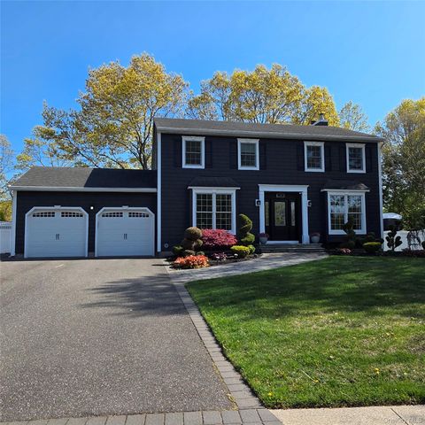 38 Bishop Lane, Holbrook, NY 11741