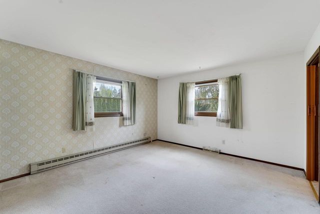 W221S7400 Valley View ROAD, Muskego, WI 53150
