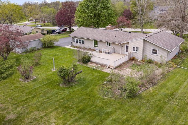 W221S7400 Valley View ROAD, Muskego, WI 53150