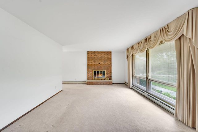 W221S7400 Valley View ROAD, Muskego, WI 53150