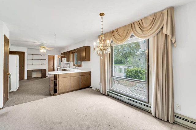 W221S7400 Valley View ROAD, Muskego, WI 53150