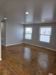 1255 Pearl Avenue D, Glendale Heights, IL 60139