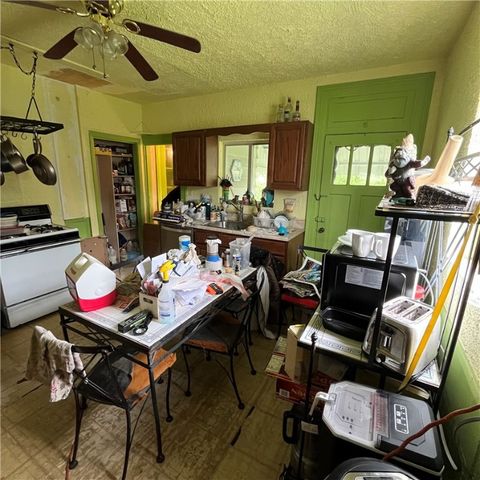 243 Whitaker St, Whitaker, PA 15120