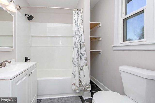 16 3RD ST, Brooklawn, NJ 08030