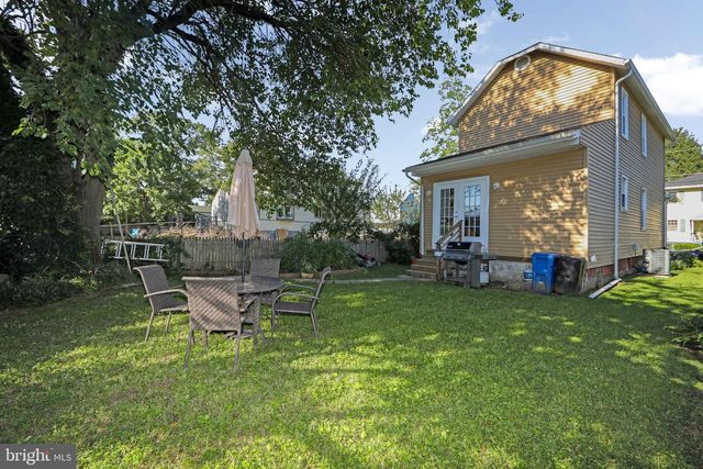 16 3RD ST, Brooklawn, NJ 08030