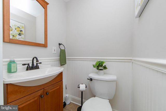16 3RD ST, Brooklawn, NJ 08030