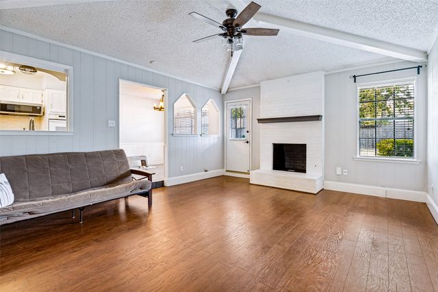 4717 Oak Valley Drive, Arlington, TX 76016