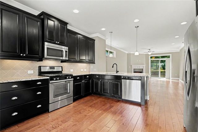 7910 Willoughby Court, Alpharetta, GA 30005