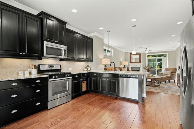 7910 Willoughby Court, Alpharetta, GA 30005