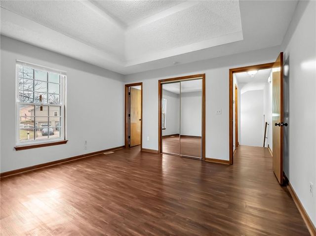 1302 Huntington Circle, Greenwood, MO 64034