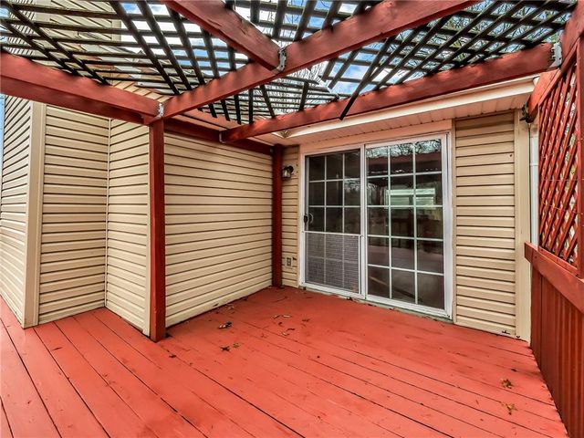 1302 Huntington Circle, Greenwood, MO 64034