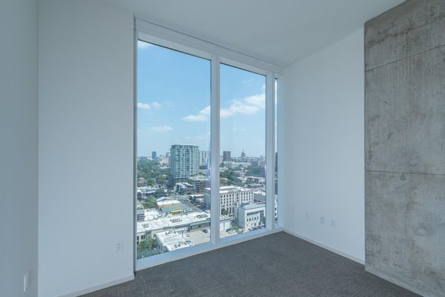 301 West Ave 1802, Austin, TX 78701