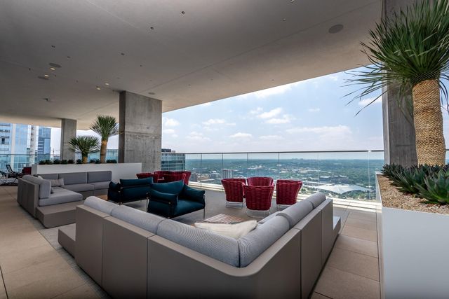 301 West Ave 1802, Austin, TX 78701