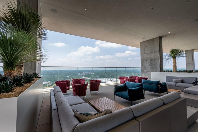 301 West Ave 1802, Austin, TX 78701