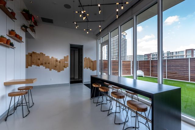 301 West Ave 1802, Austin, TX 78701