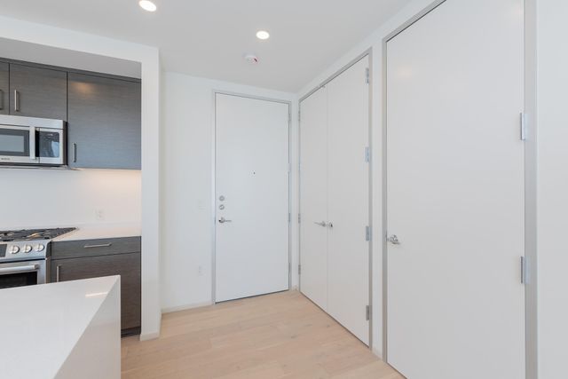 301 West Ave 1802, Austin, TX 78701