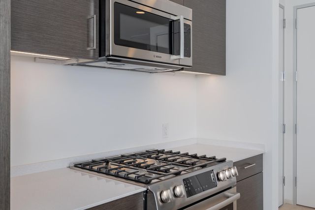 301 West Ave 1802, Austin, TX 78701