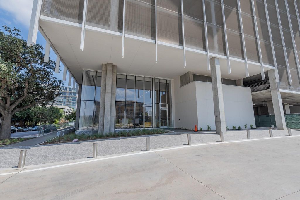 301 West Ave 1802, Austin, TX 78701