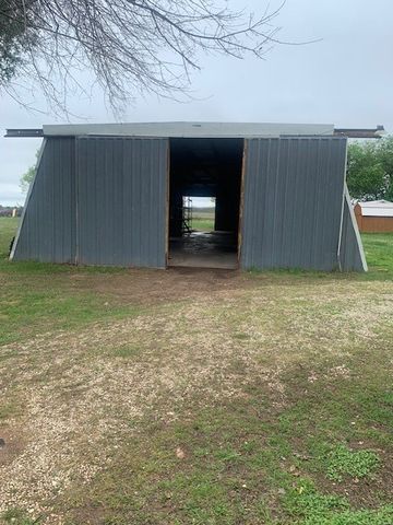 12311 Gholson Road, Gholson, TX 76705