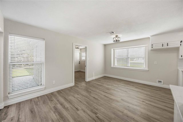 5702 Old Lodge Drive, Houston, TX 77066