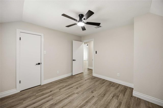 5702 Old Lodge Drive, Houston, TX 77066