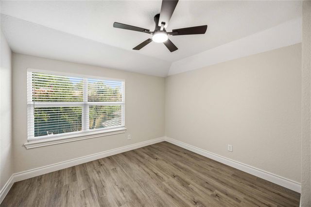 5702 Old Lodge Drive, Houston, TX 77066