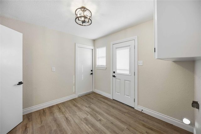 5702 Old Lodge Drive, Houston, TX 77066
