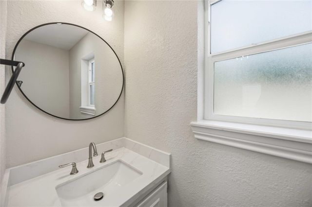 5702 Old Lodge Drive, Houston, TX 77066