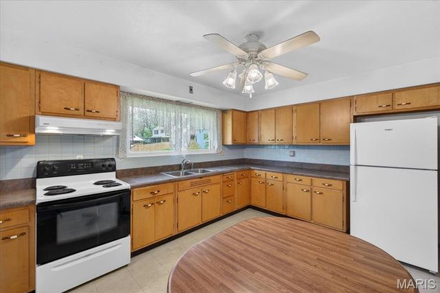 25 Oakes Drive, Crystal City, MO 63019