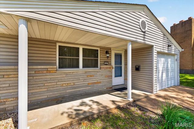 25 Oakes Drive, Crystal City, MO 63019