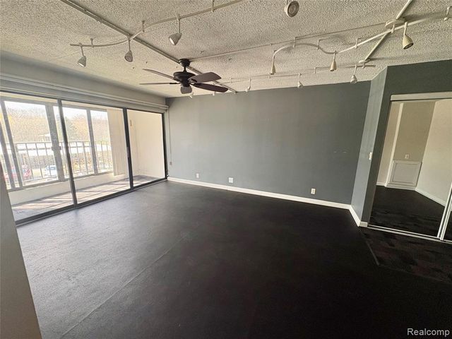 21800 Morley Avenue 112, Dearborn, MI 48124