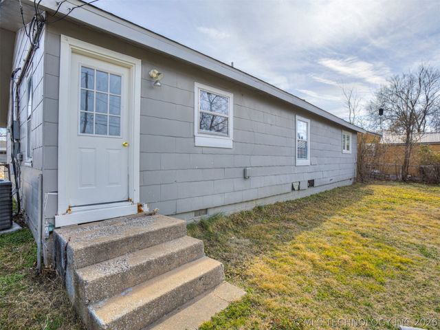 243 NE Elmhurst Avenue, Bartlesville, OK 74006