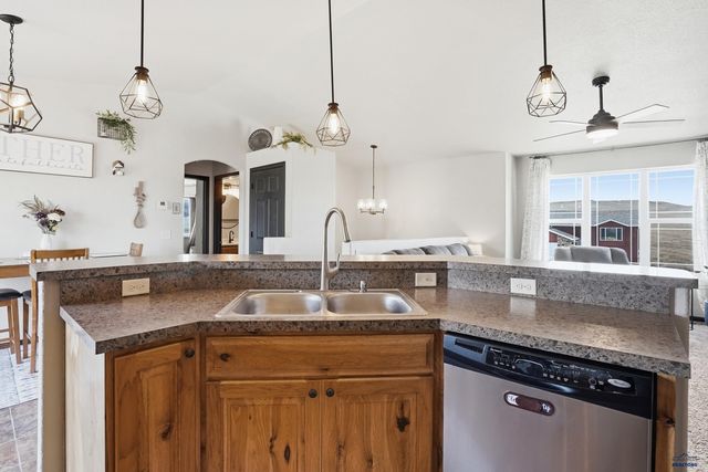 354 BIG BADGER DR, Box Elder, SD 57719