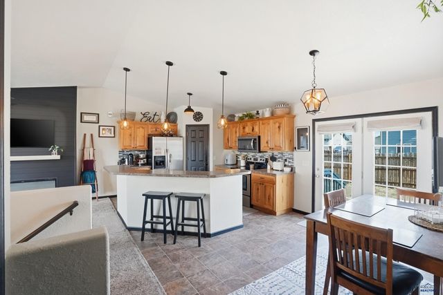 354 BIG BADGER DR, Box Elder, SD 57719