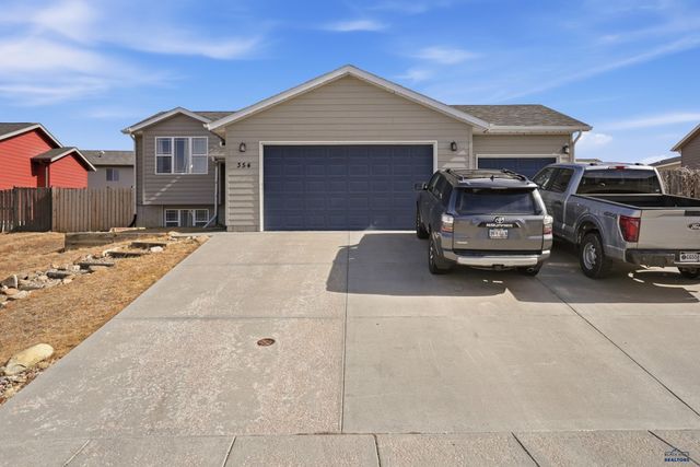 354 BIG BADGER DR, Box Elder, SD 57719