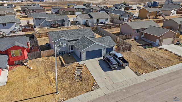 354 BIG BADGER DR, Box Elder, SD 57719