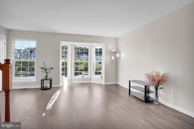 260 COUNTRY RIDGE DR, Red Lion, PA 17356