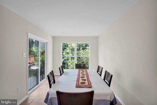 260 COUNTRY RIDGE DR, Red Lion, PA 17356