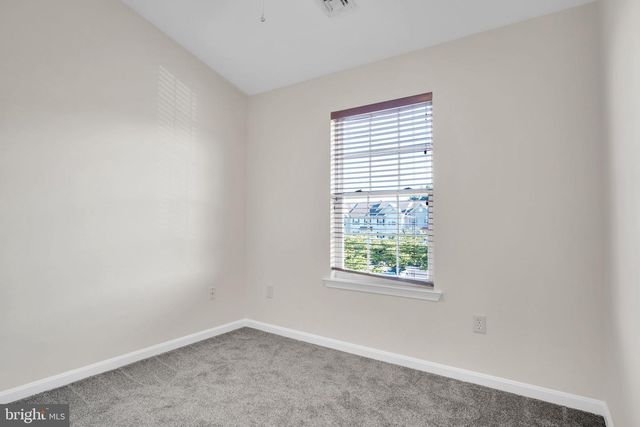 260 COUNTRY RIDGE DR, Red Lion, PA 17356