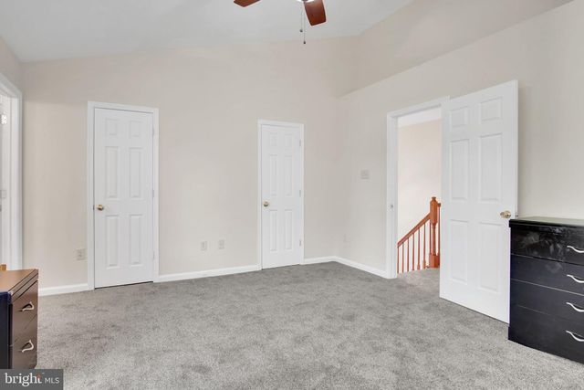 260 COUNTRY RIDGE DR, Red Lion, PA 17356
