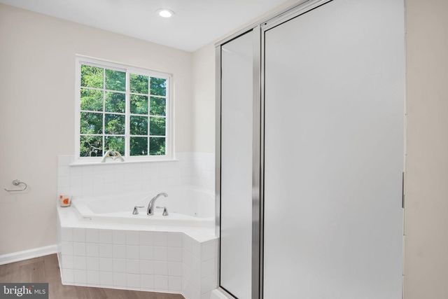 260 COUNTRY RIDGE DR, Red Lion, PA 17356