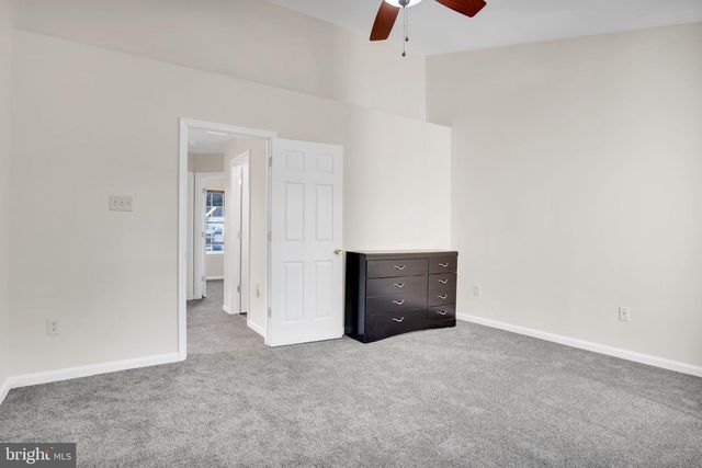 260 COUNTRY RIDGE DR, Red Lion, PA 17356