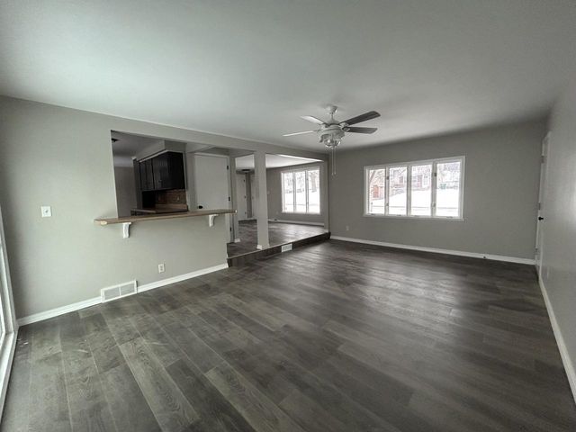 1108 Clayton PLACE, Green Bay, WI 54302