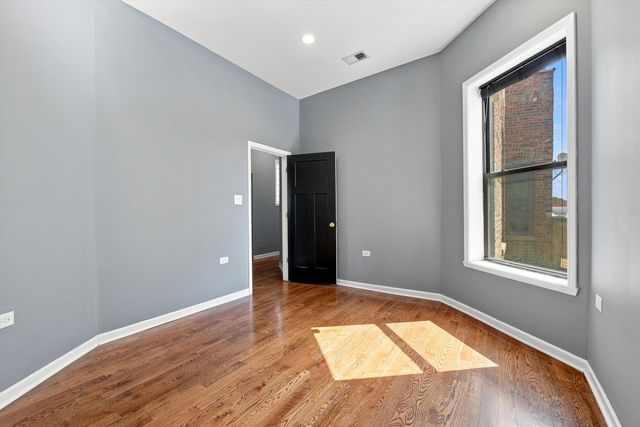 4834 S Prairie Avenue 3, Chicago, IL 60615