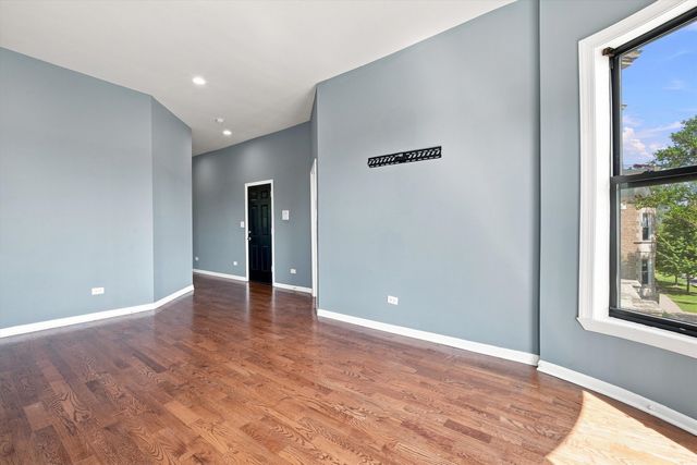 4834 S Prairie Avenue 3, Chicago, IL 60615